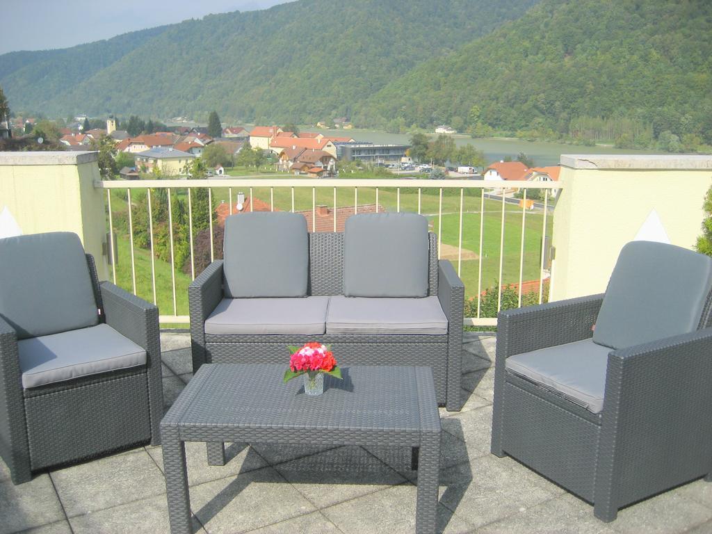 Pension Feiken Apartment Wesenufer ภายนอก รูปภาพ